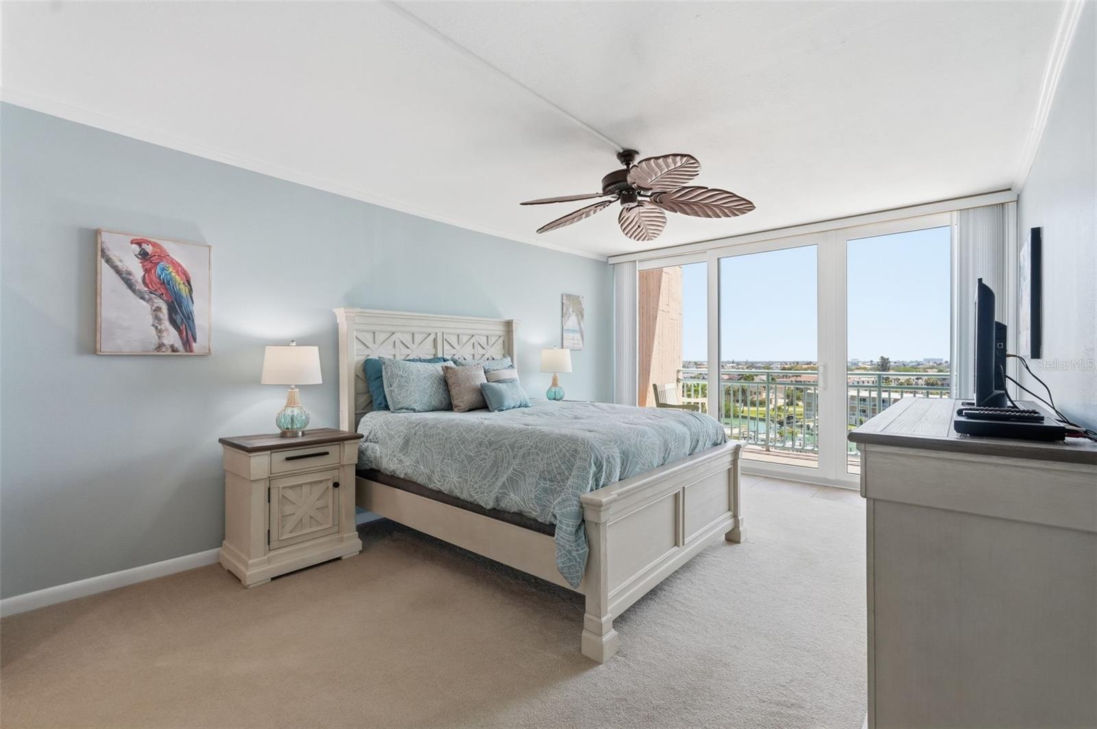 Image 13 of 33 For 1 Key Capri  608w