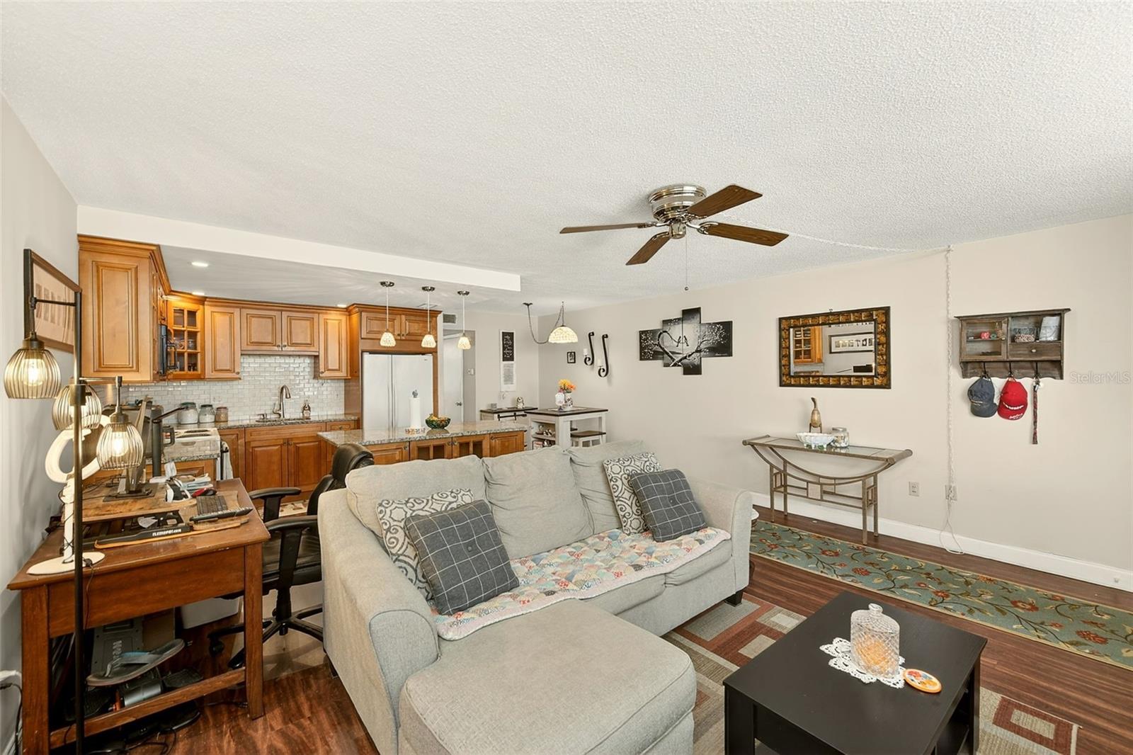 Image 7 of 37 For 2612 Pearce Drive 209