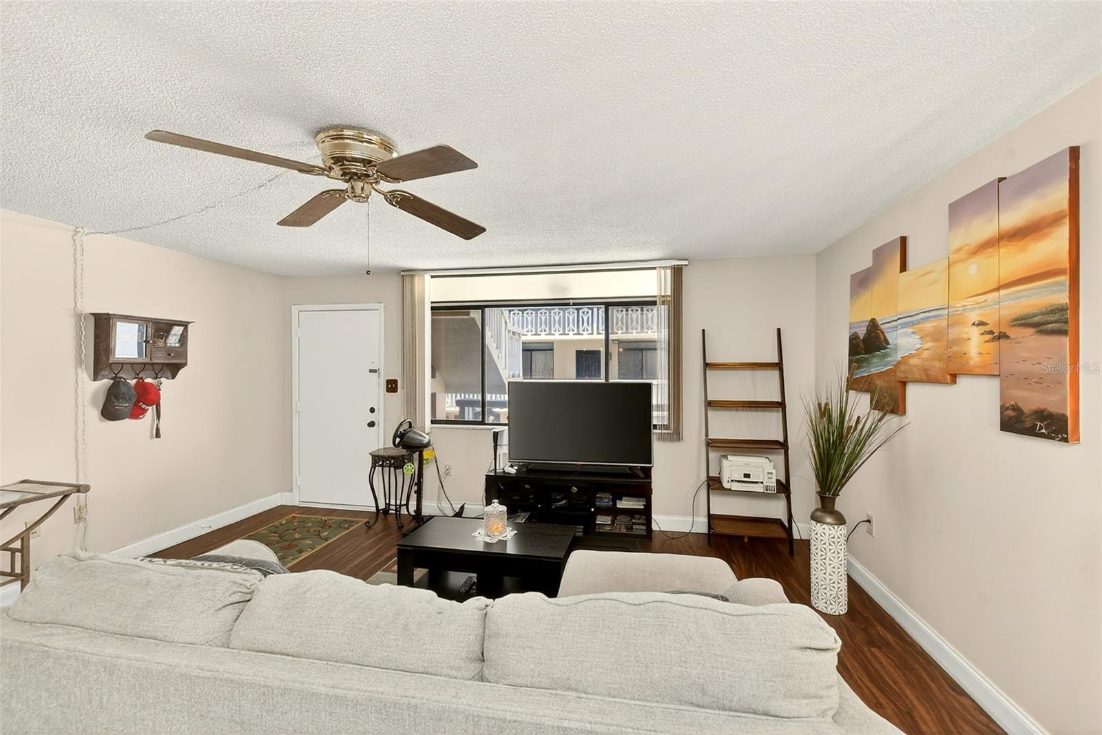 Image 8 of 37 For 2612 Pearce Drive 209