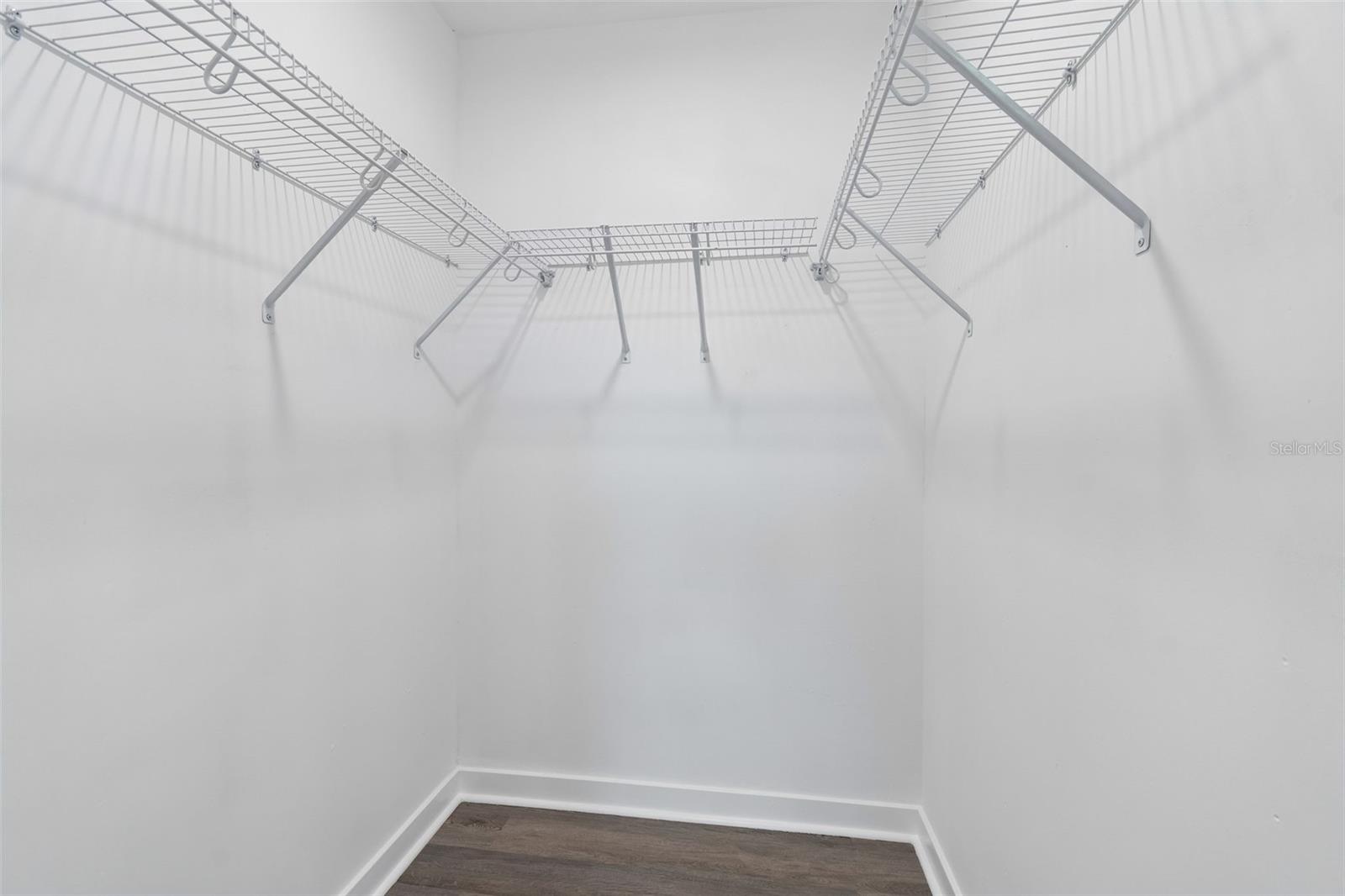 Image 47 of 82 For 140 Hunter Lake Drive 8c