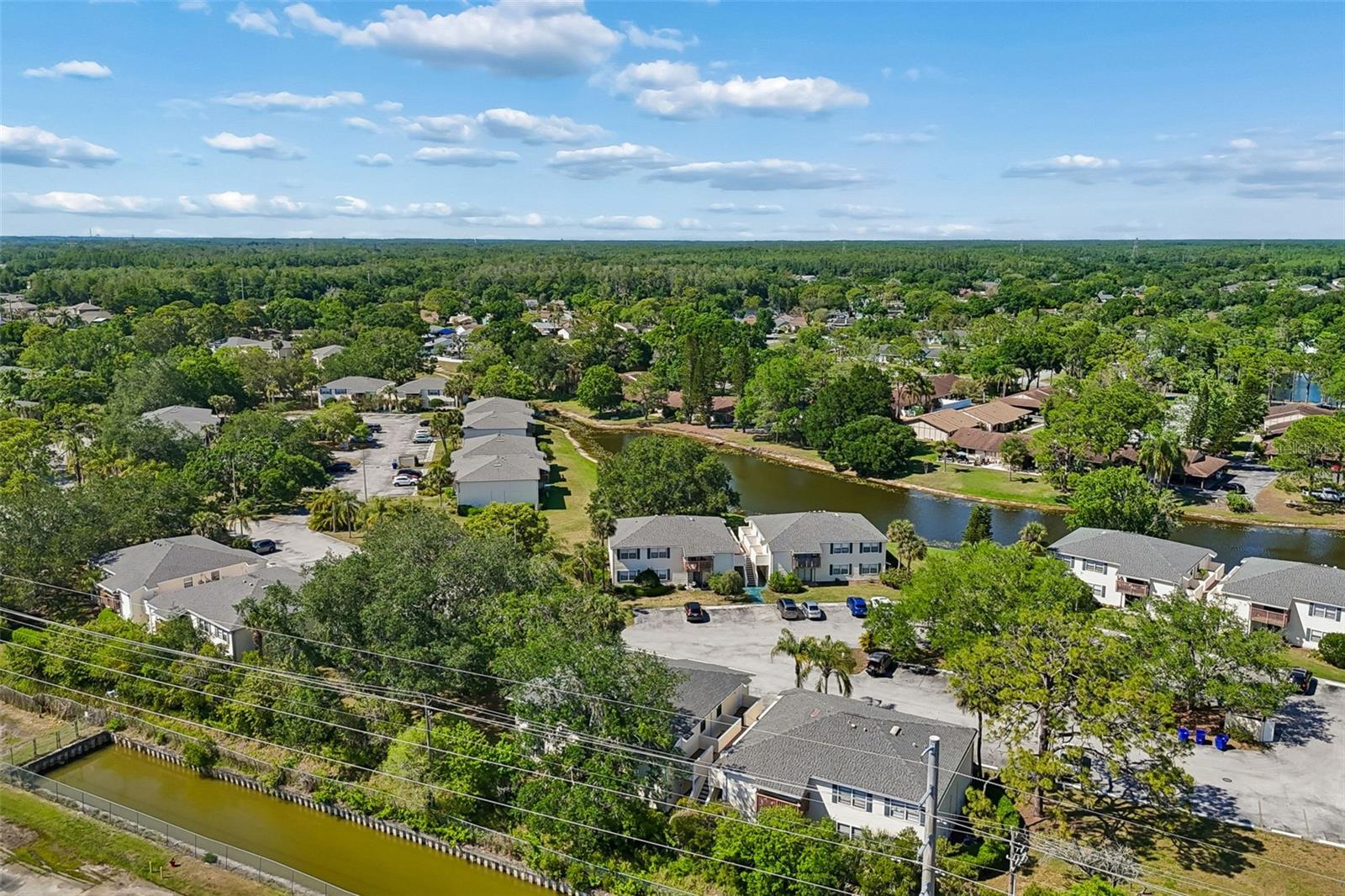 Image 58 of 82 For 140 Hunter Lake Drive 8c