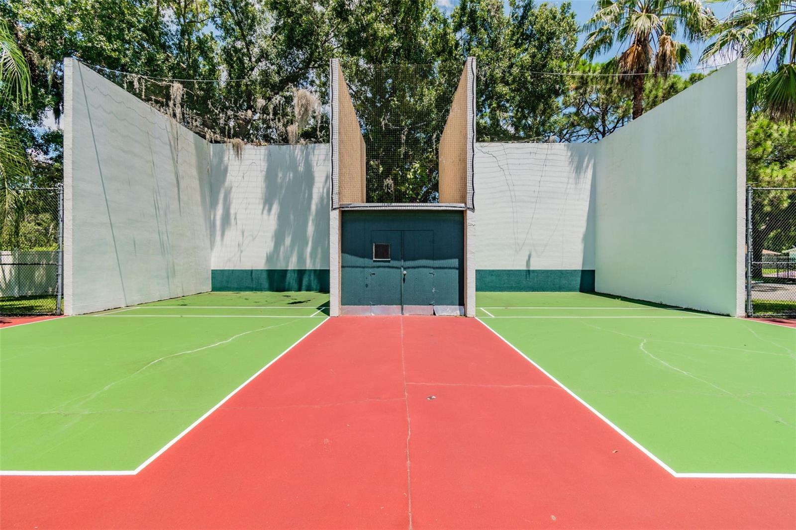 Image 74 of 82 For 140 Hunter Lake Drive 8c