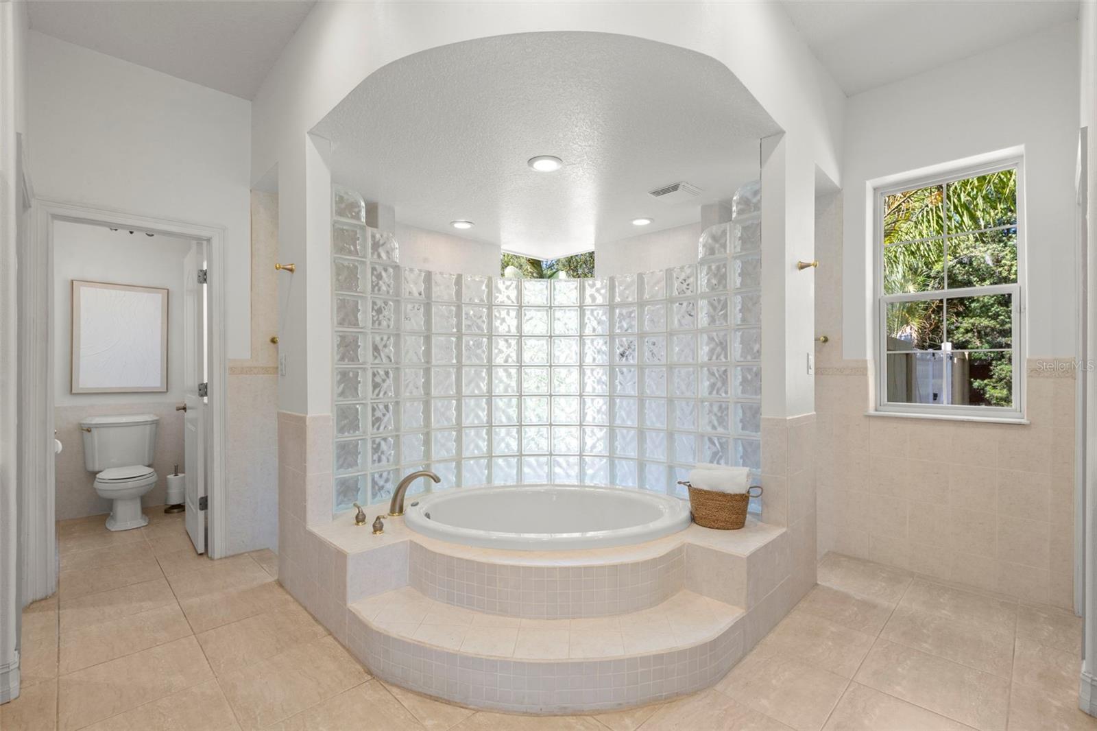 Image 32 of 66 For 19229 Blount Road