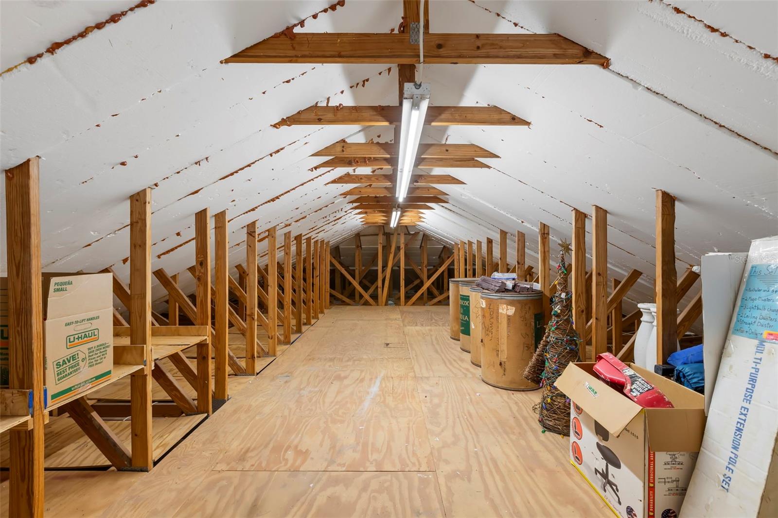 Image 48 of 66 For 19229 Blount Road