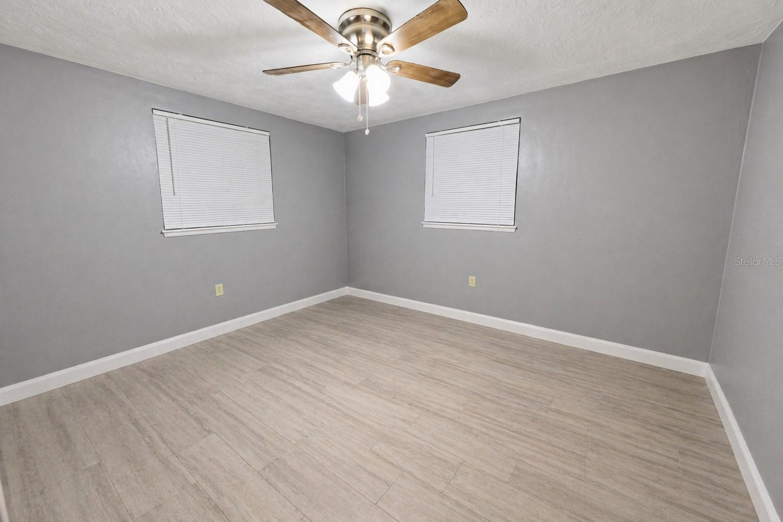 Image 10 of 17 For 3811 Cedarwood Drive