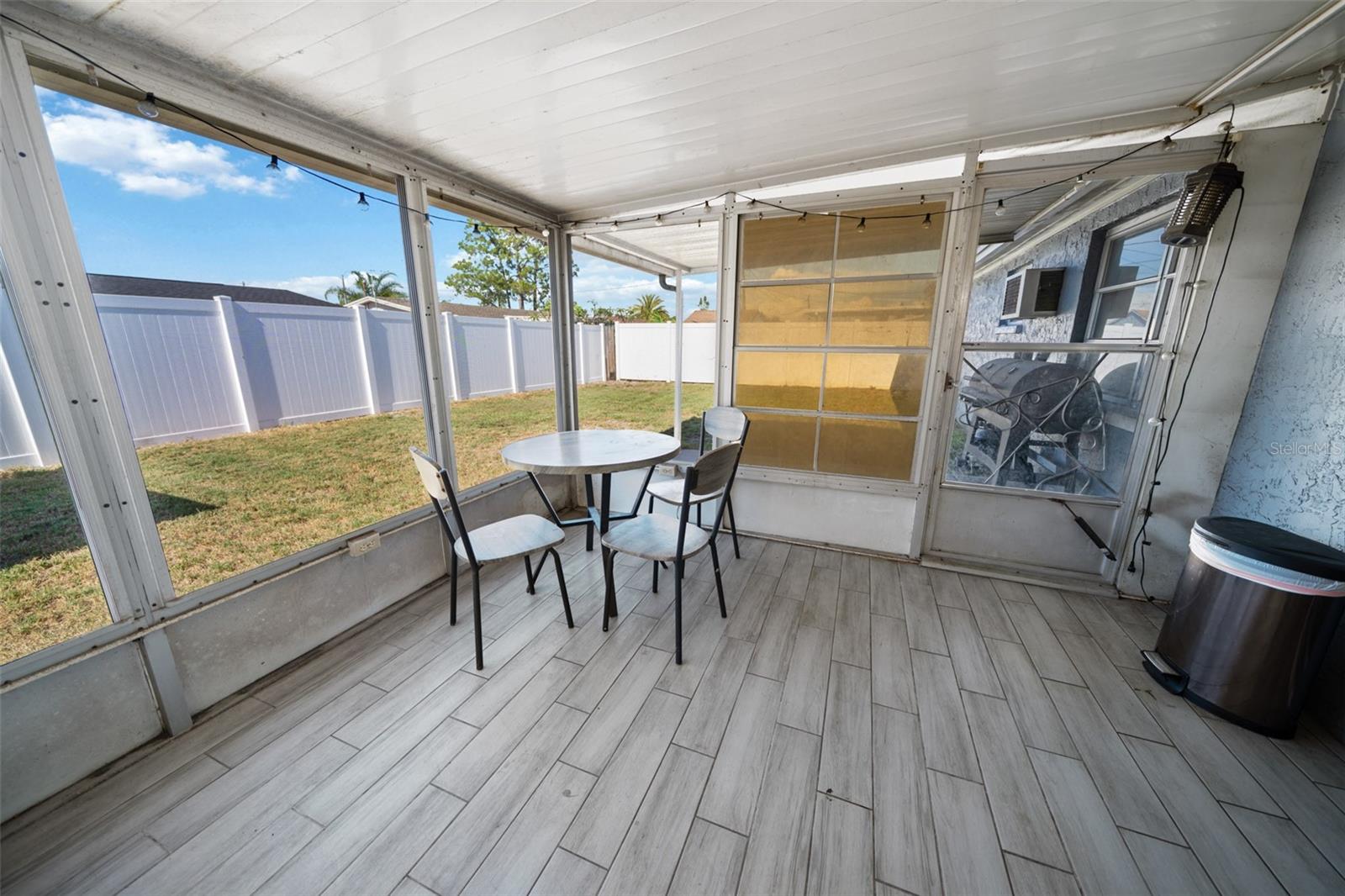 Image 13 of 17 For 3811 Cedarwood Drive