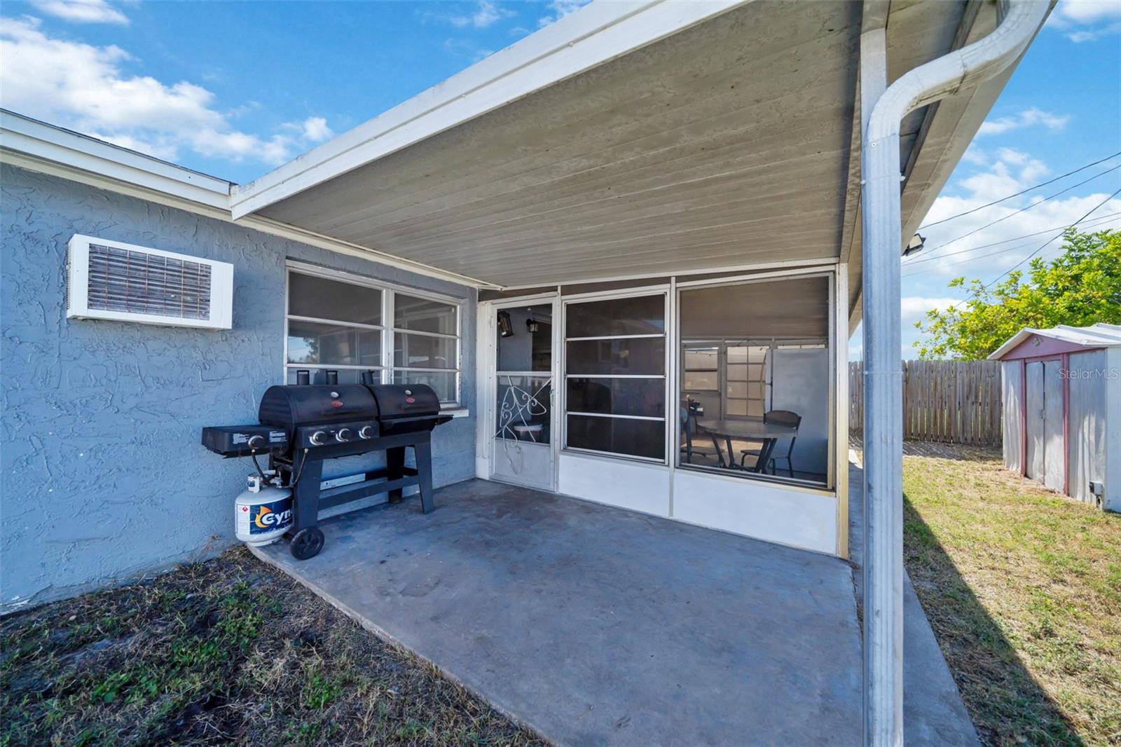 Image 16 of 17 For 3811 Cedarwood Drive