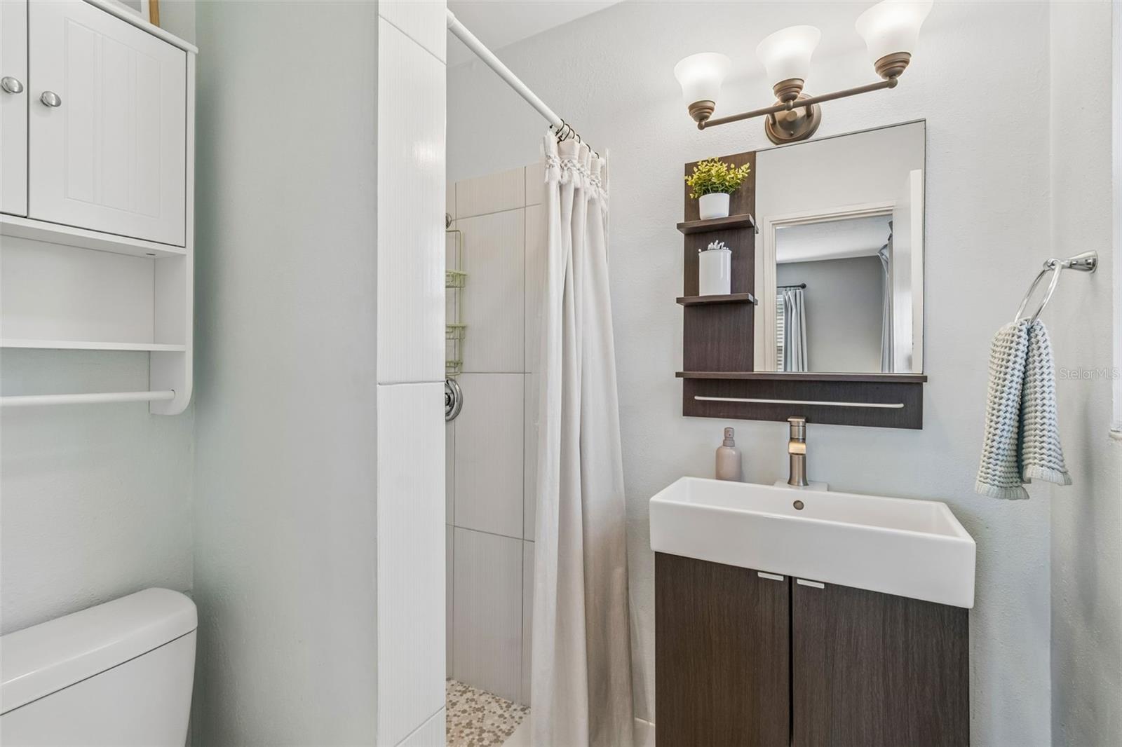 Image 19 of 31 For 4100 Tyson Avenue