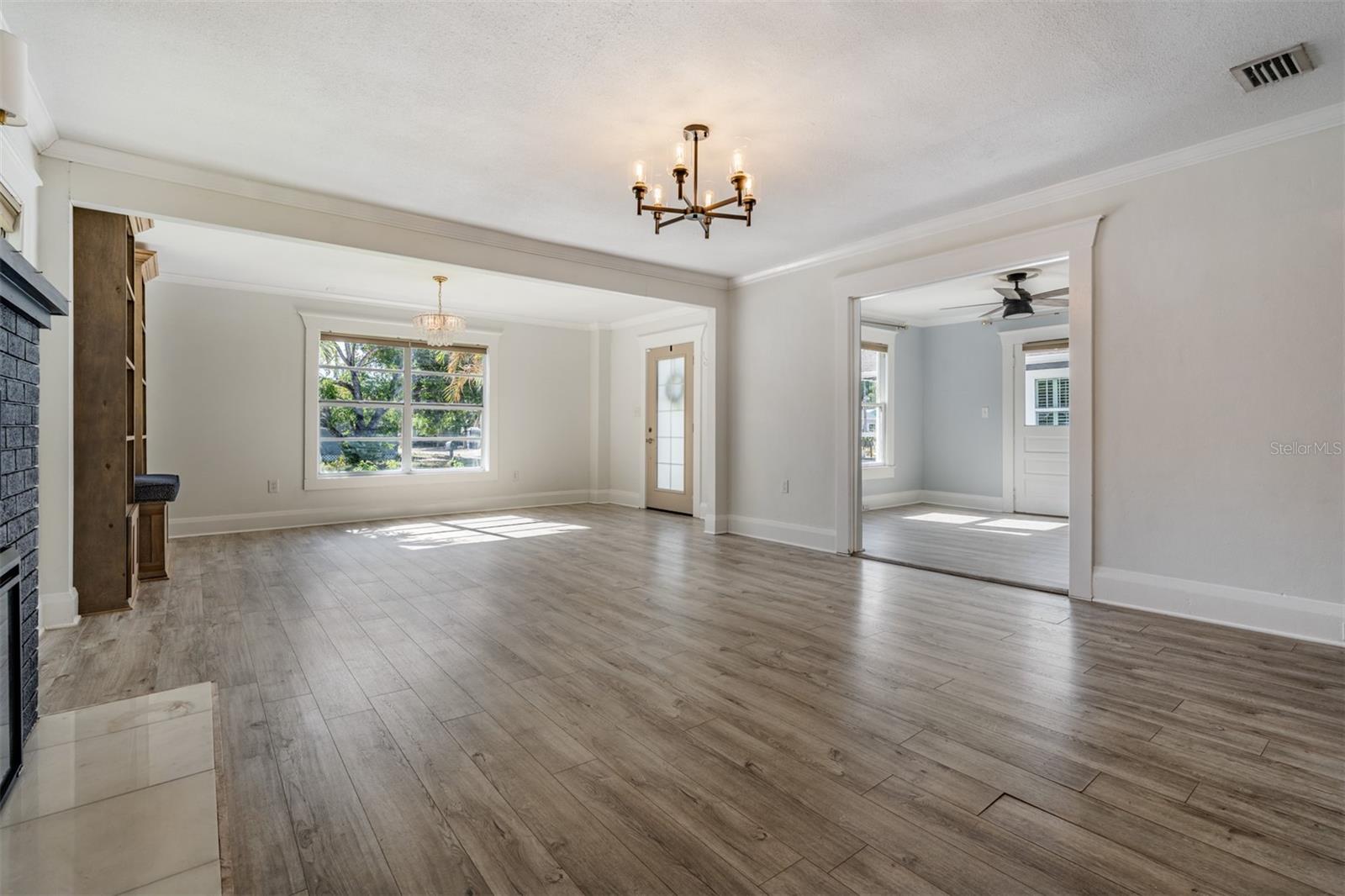 Image 11 of 56 For 4109 Seminole Avenue