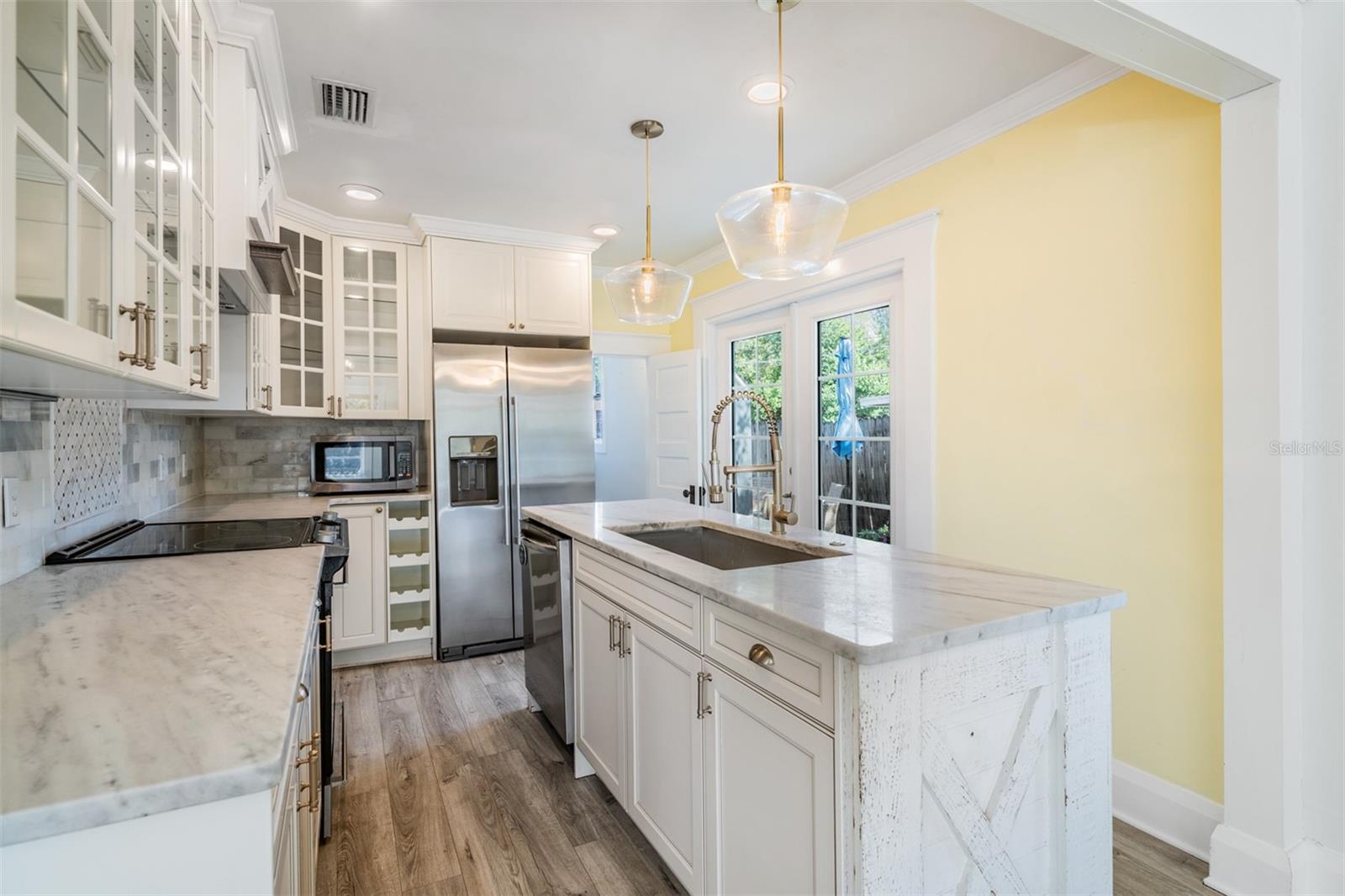 Image 15 of 56 For 4109 Seminole Avenue