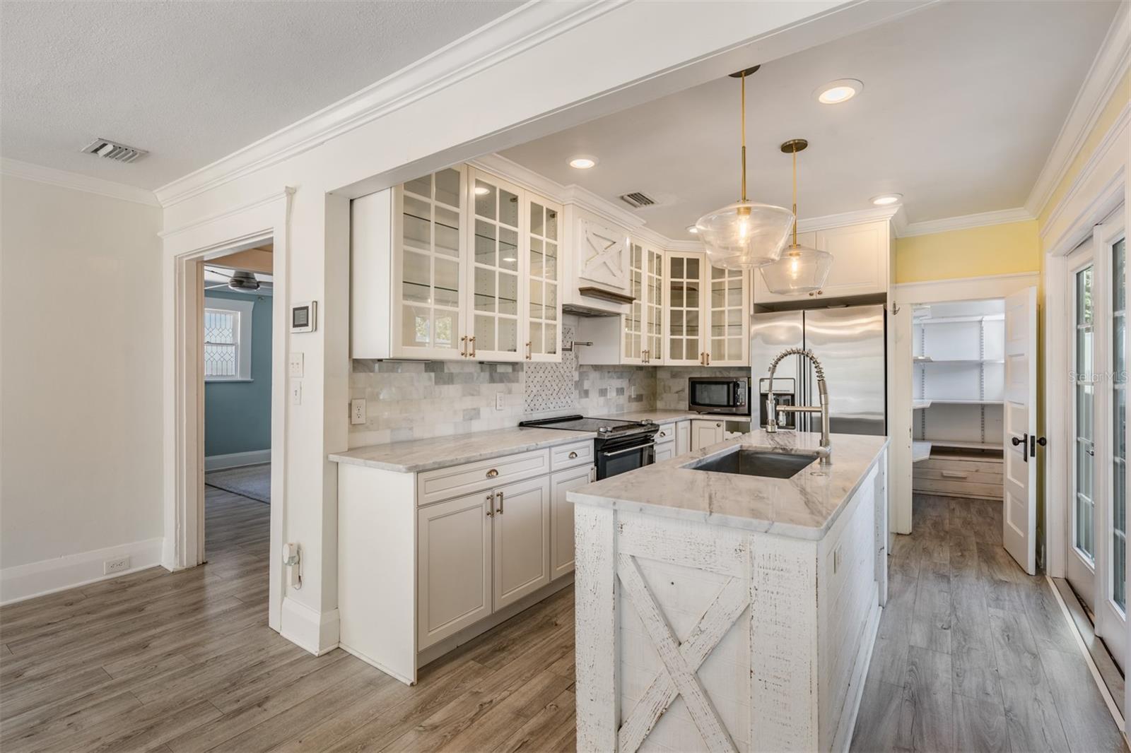 Image 22 of 56 For 4109 Seminole Avenue