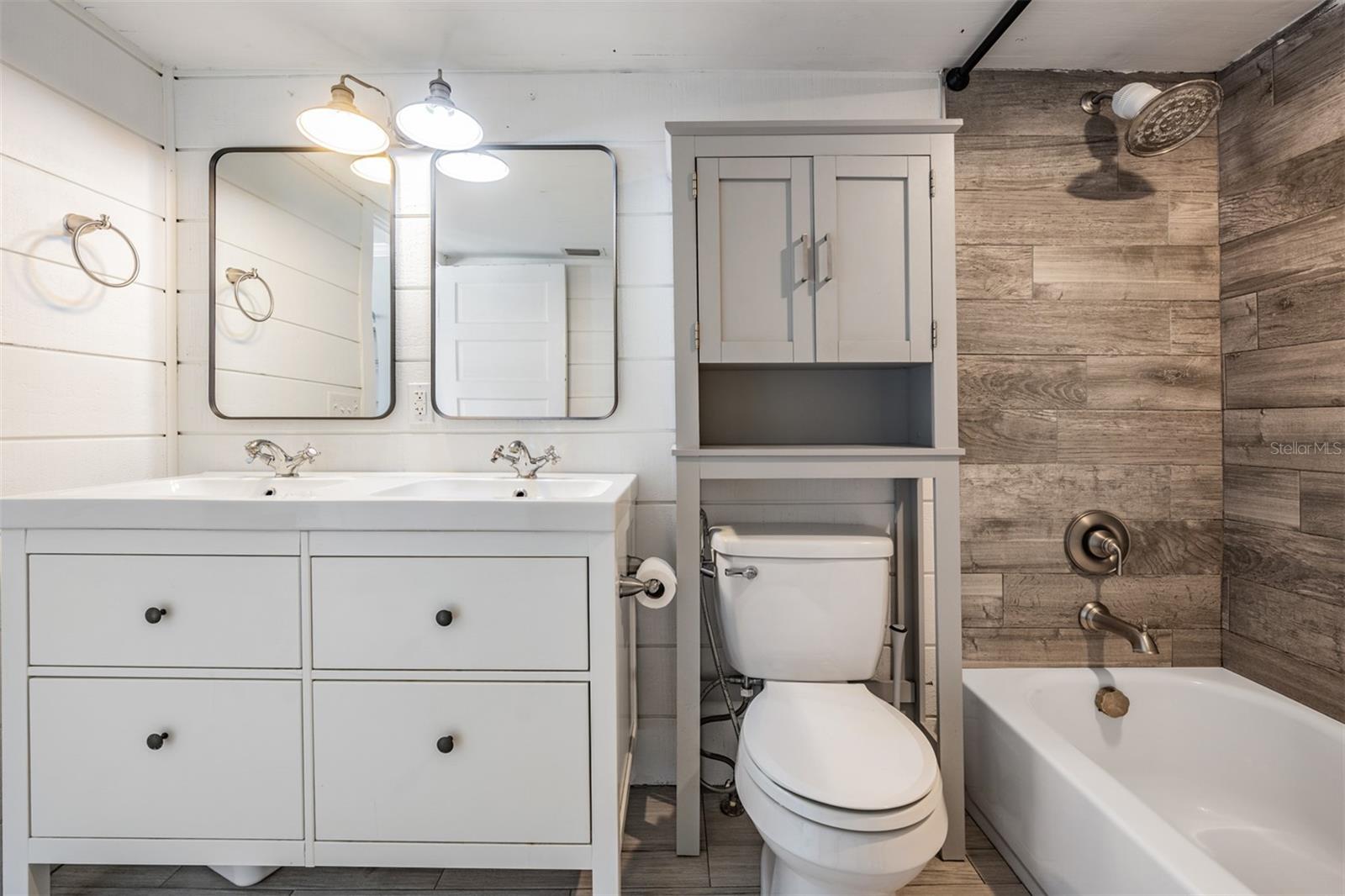 Image 31 of 56 For 4109 Seminole Avenue