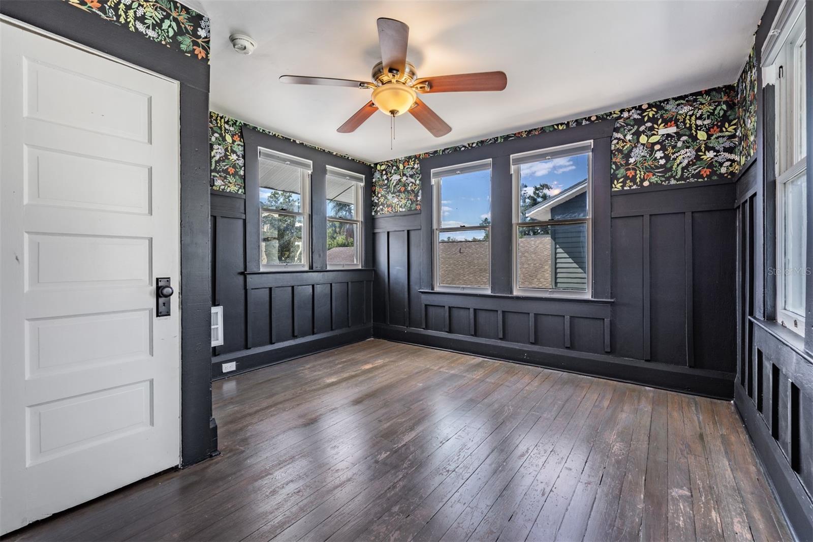 Image 35 of 56 For 4109 Seminole Avenue