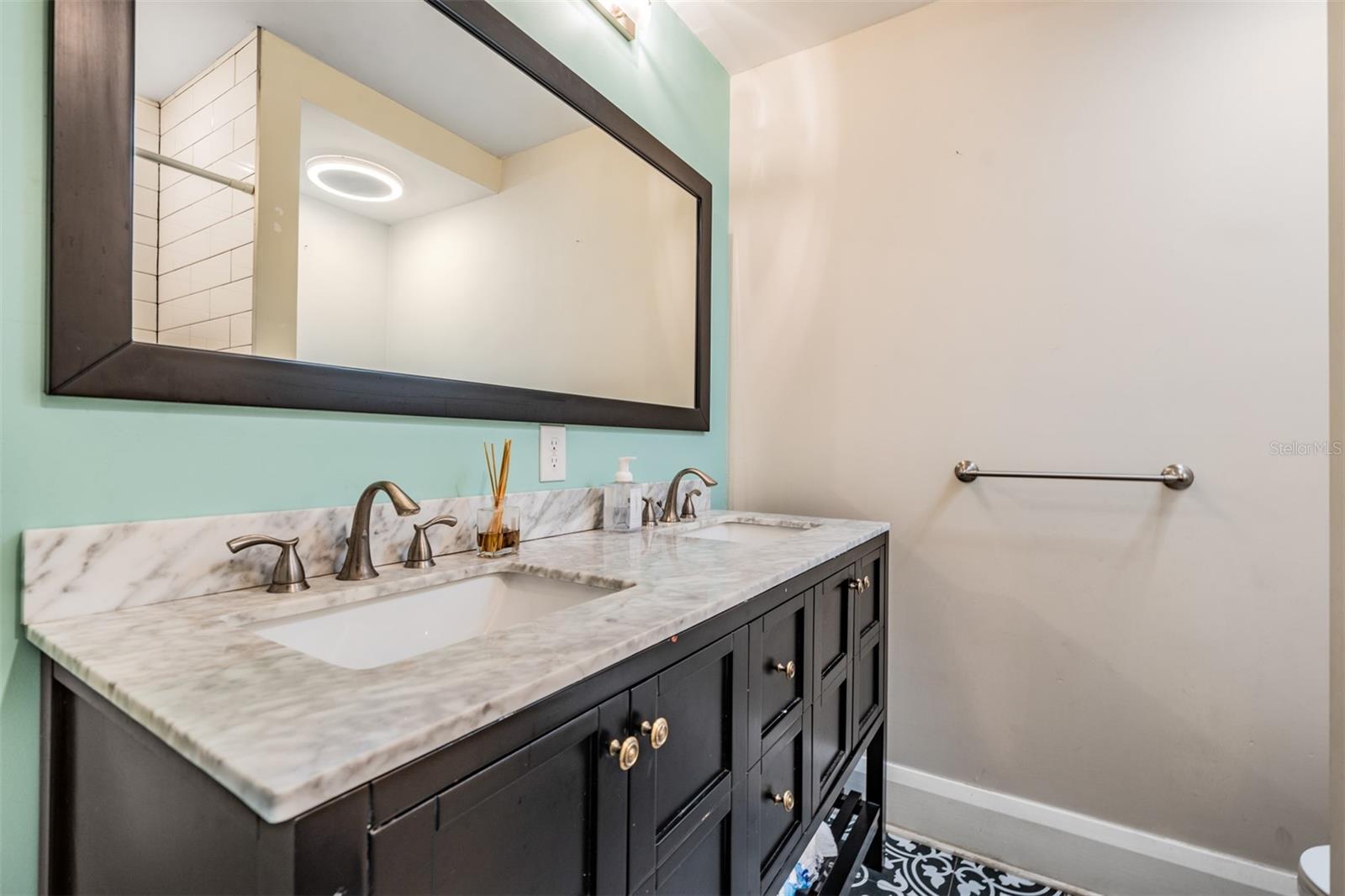 Image 39 of 56 For 4109 Seminole Avenue