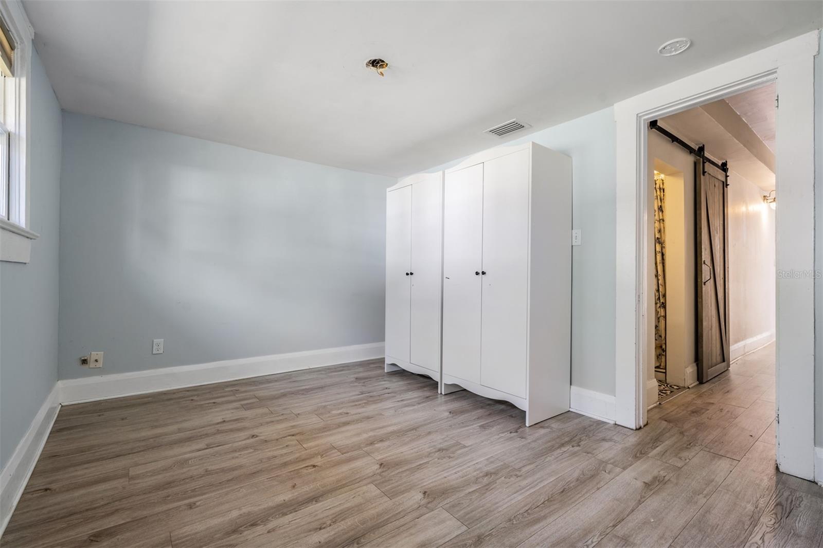 Image 42 of 56 For 4109 Seminole Avenue