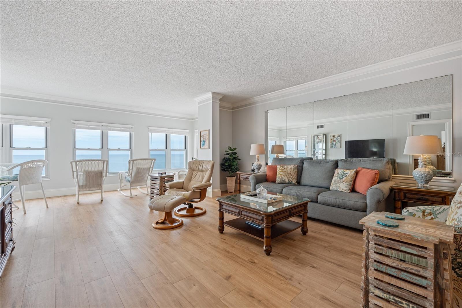 Image 10 of 31 For 4950 Gulf Boulevard 605