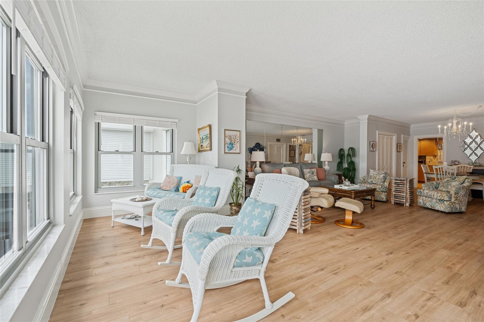 Image 12 of 31 For 4950 Gulf Boulevard 605