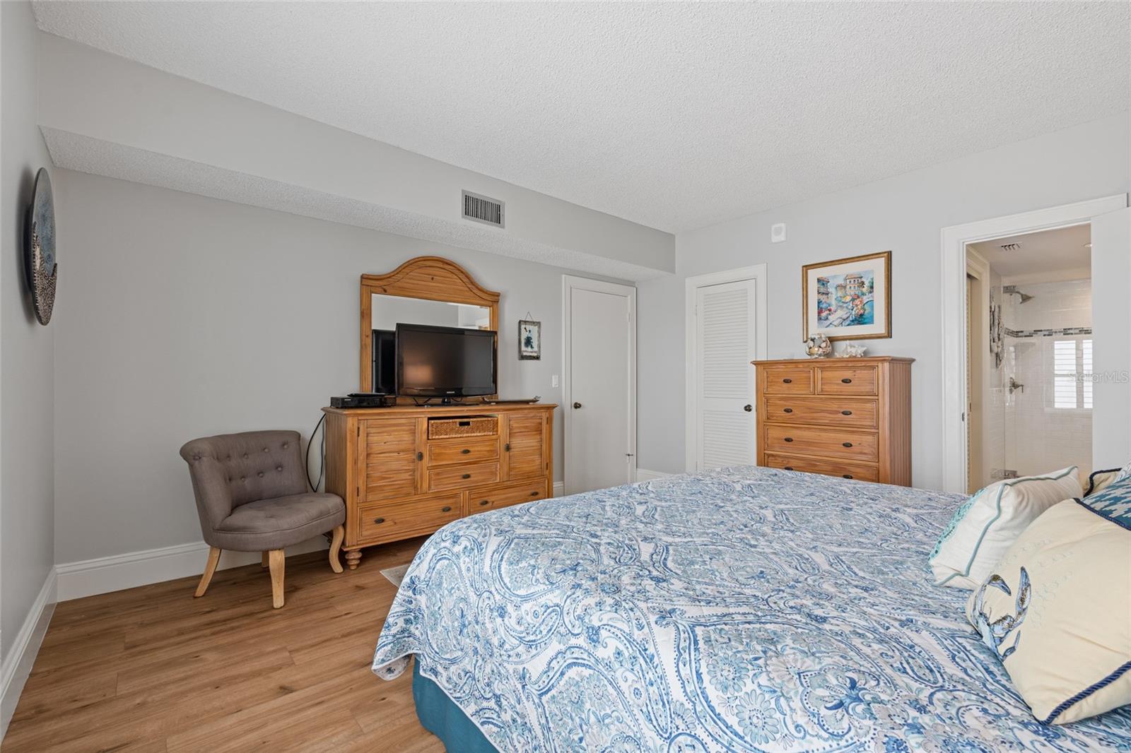 Image 23 of 31 For 4950 Gulf Boulevard 605