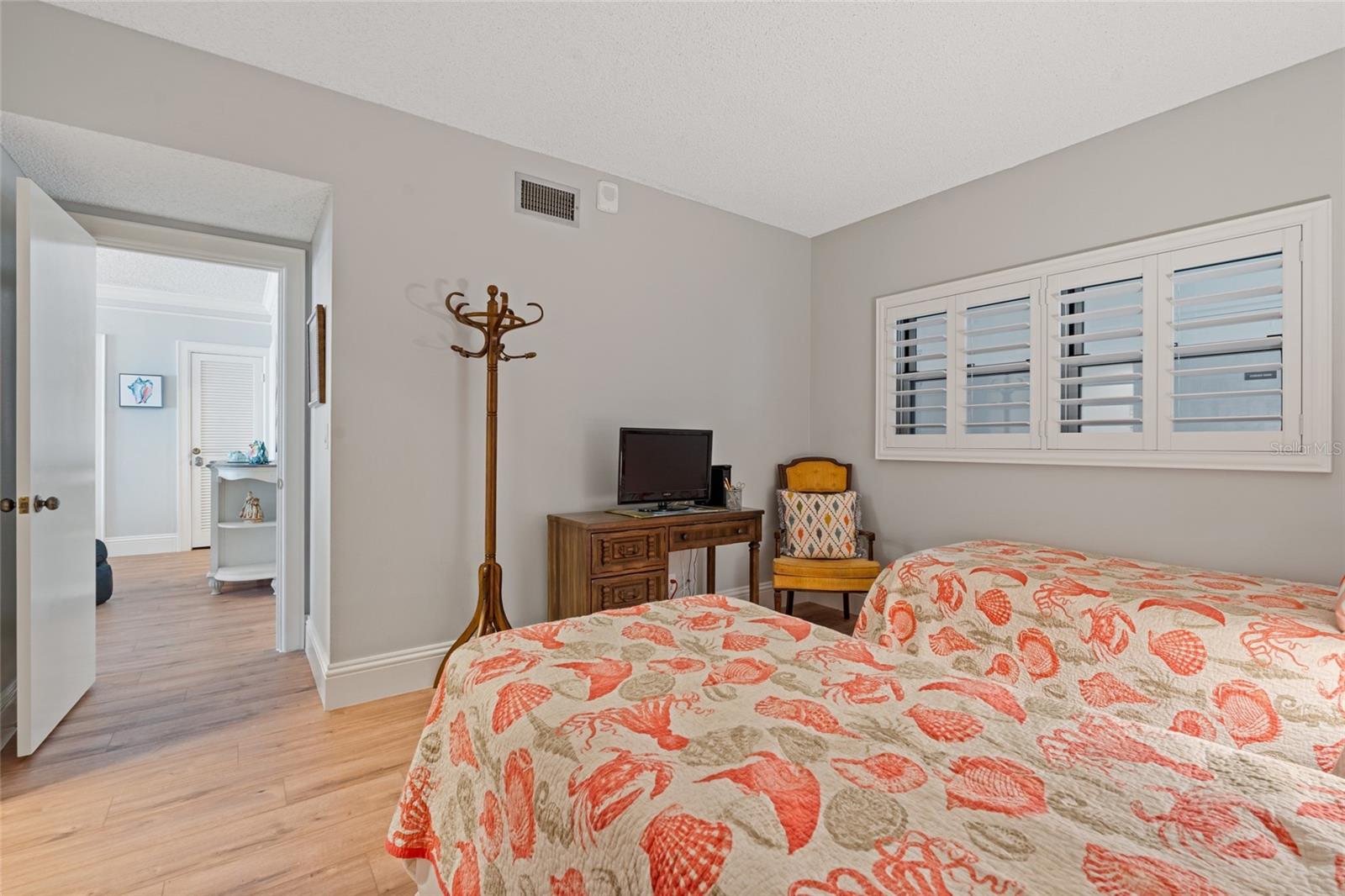 Image 29 of 31 For 4950 Gulf Boulevard 605