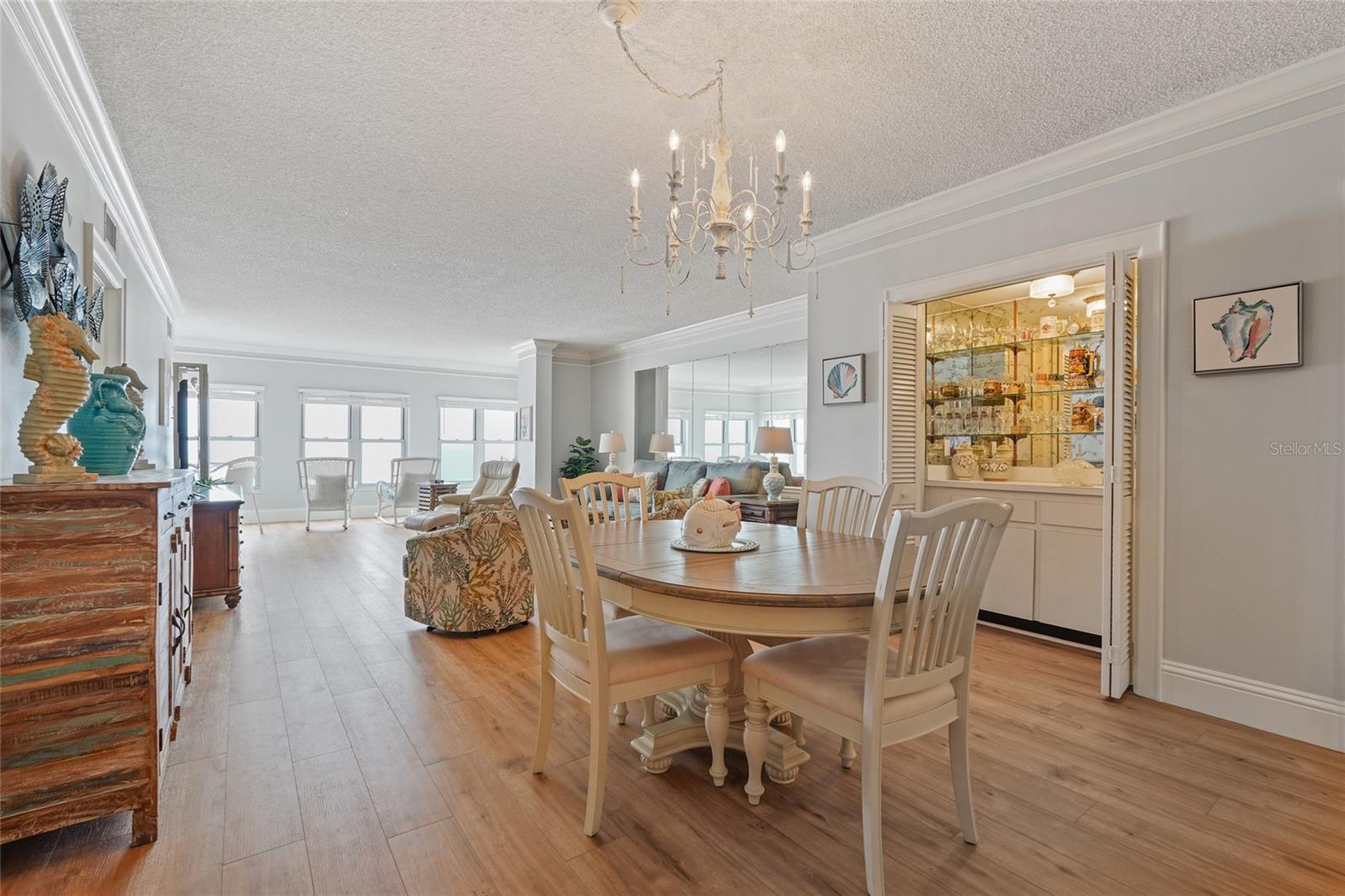 Image 4 of 31 For 4950 Gulf Boulevard 605