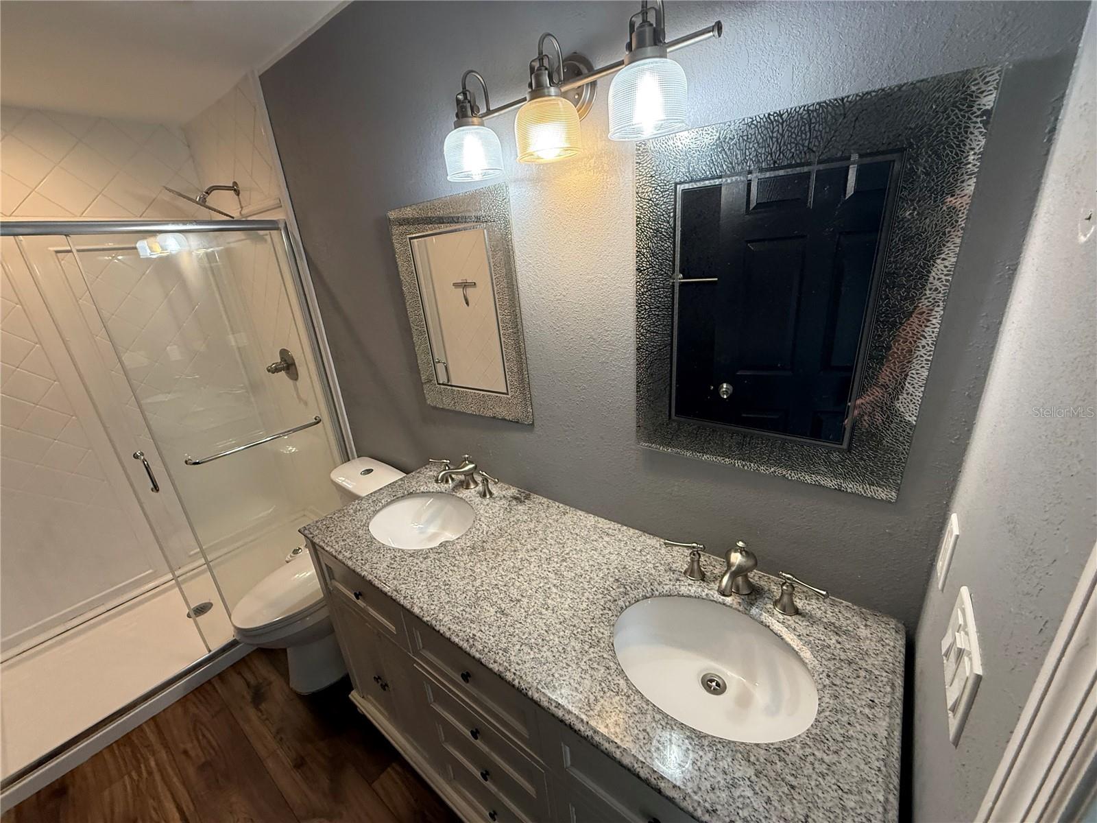 Image 10 of 25 For 2722 9th Avenue W