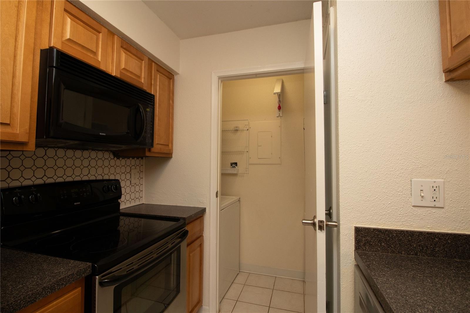 Image 22 of 48 For 9100 Dr Martin Luther King Jr Street N 1507