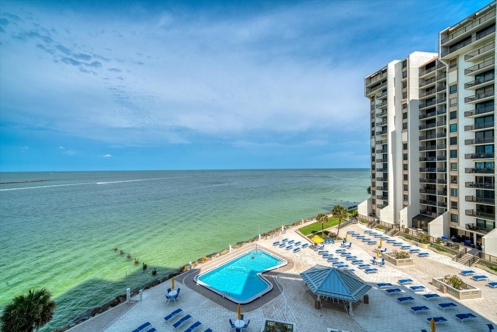 Image 4 of 37 For 450 Gulfview Boulevard 704