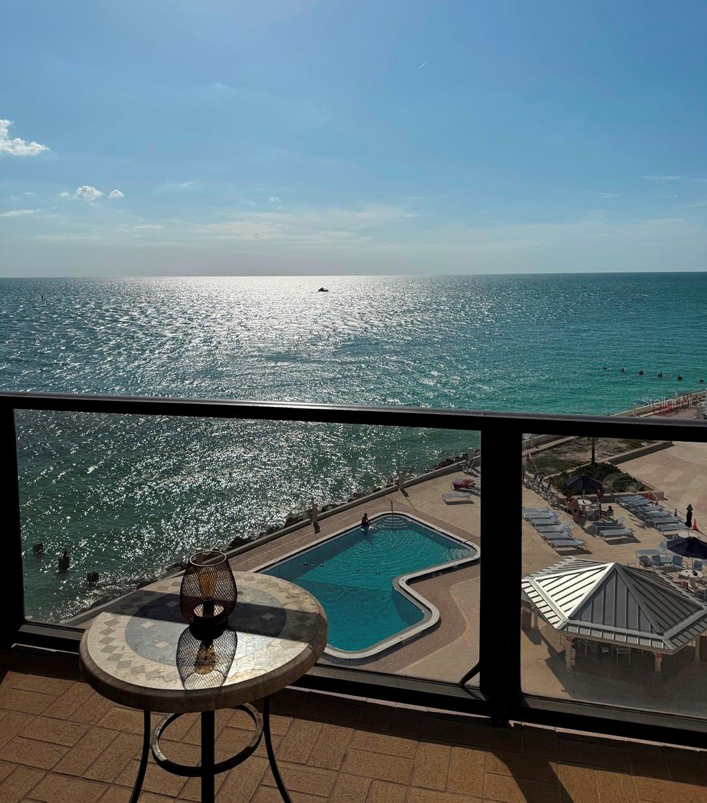 Image 5 of 37 For 450 Gulfview Boulevard 704