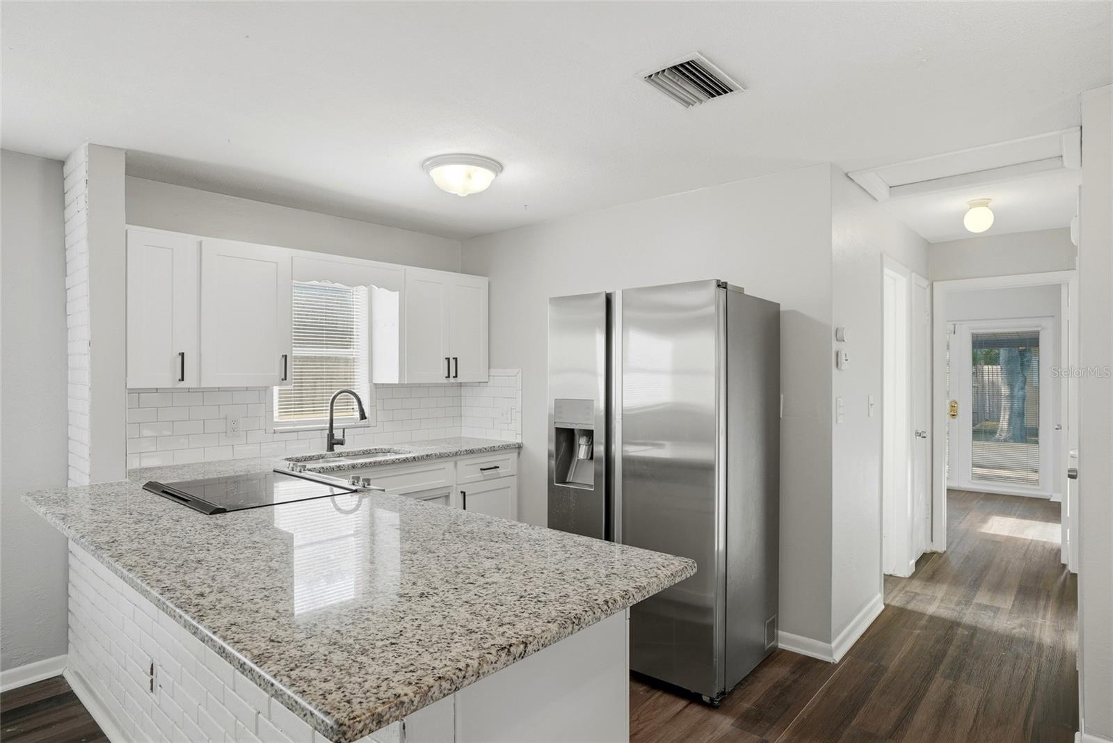 Image 11 of 34 For 5211 7th Avenue N