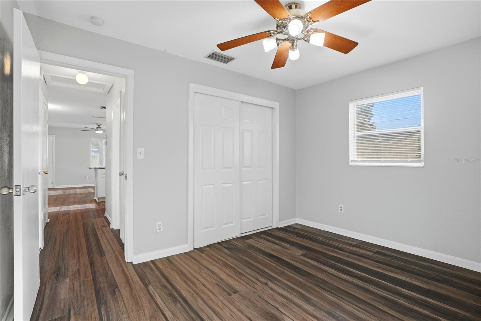 Image 16 of 34 For 5211 7th Avenue N