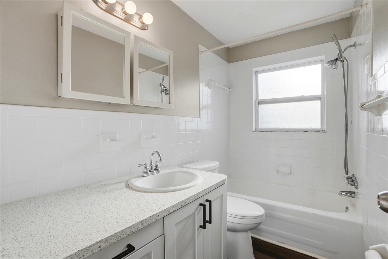 Image 22 of 34 For 5211 7th Avenue N