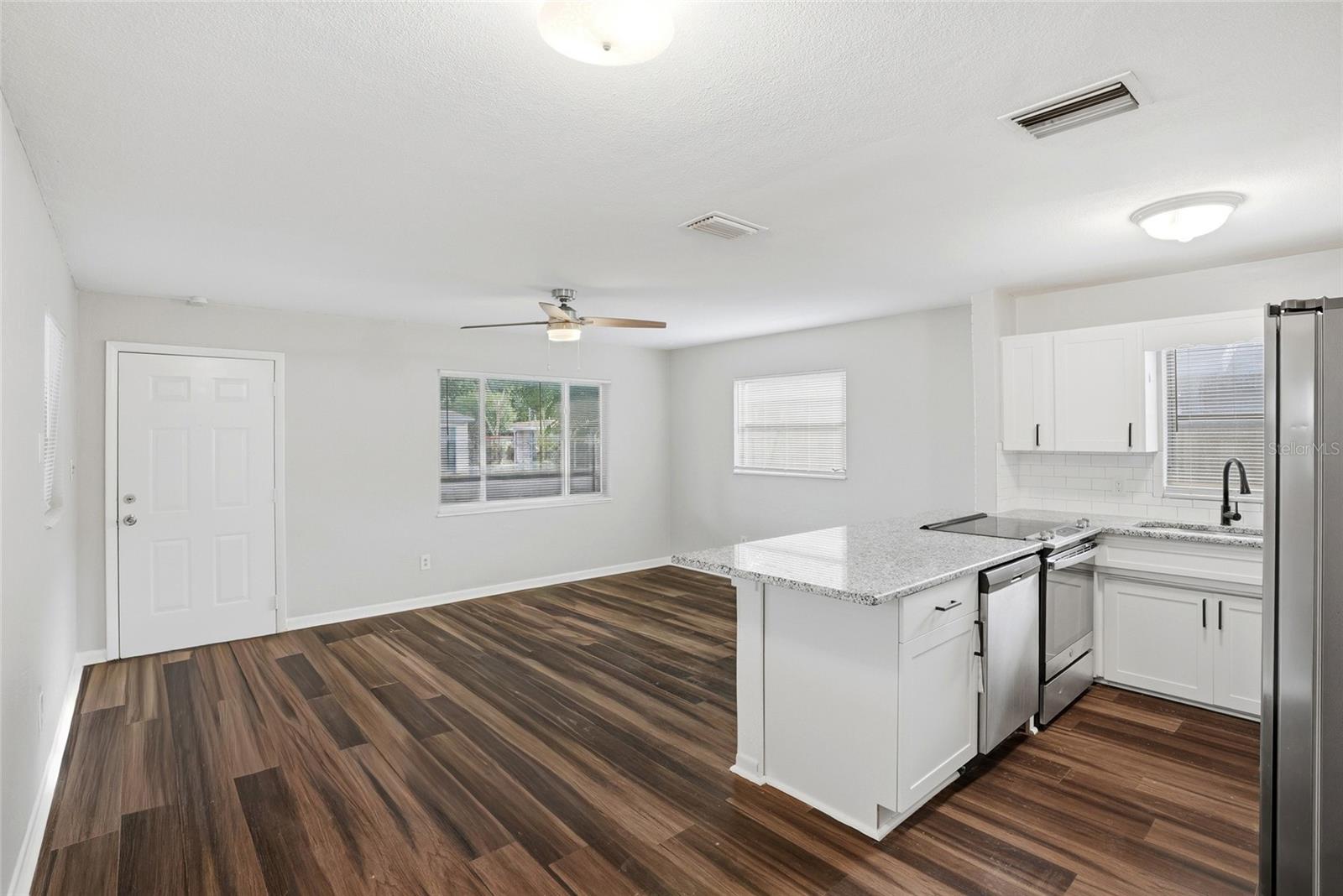 Image 7 of 34 For 5211 7th Avenue N