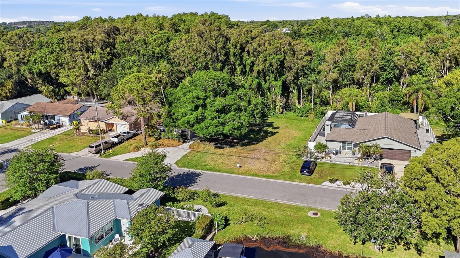 Image 9 of 17 For 10 Freshwater Drive