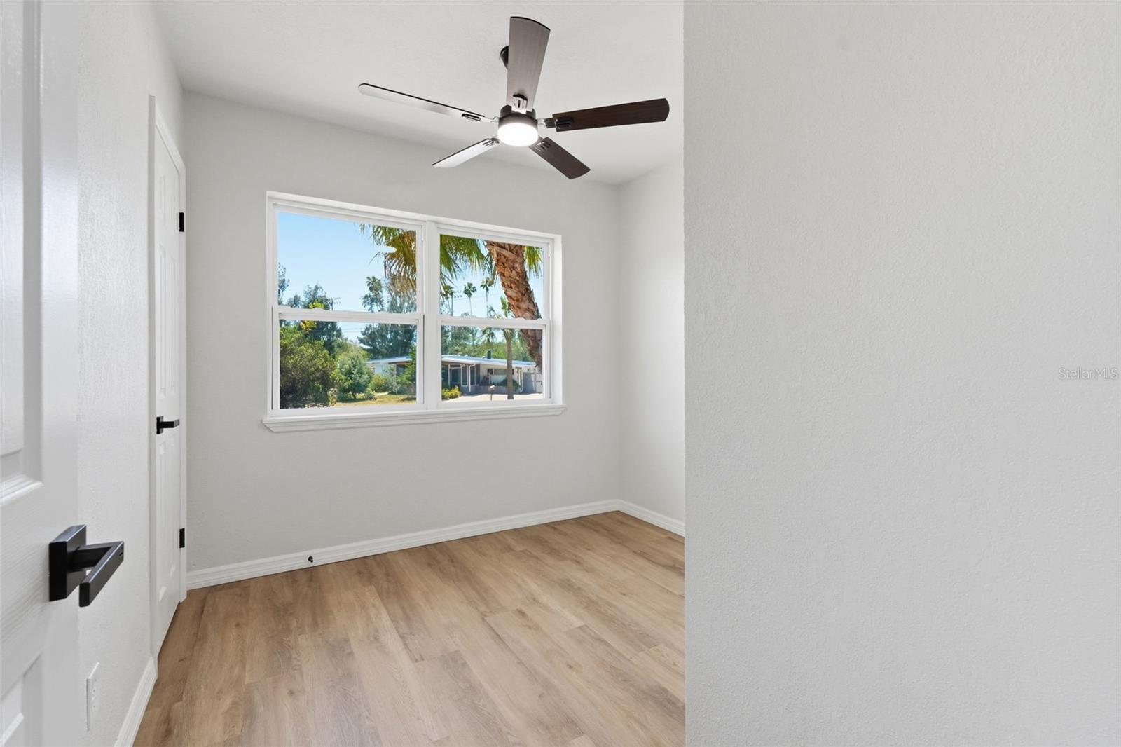 Image 23 of 28 For 1601 Stevensons Drive