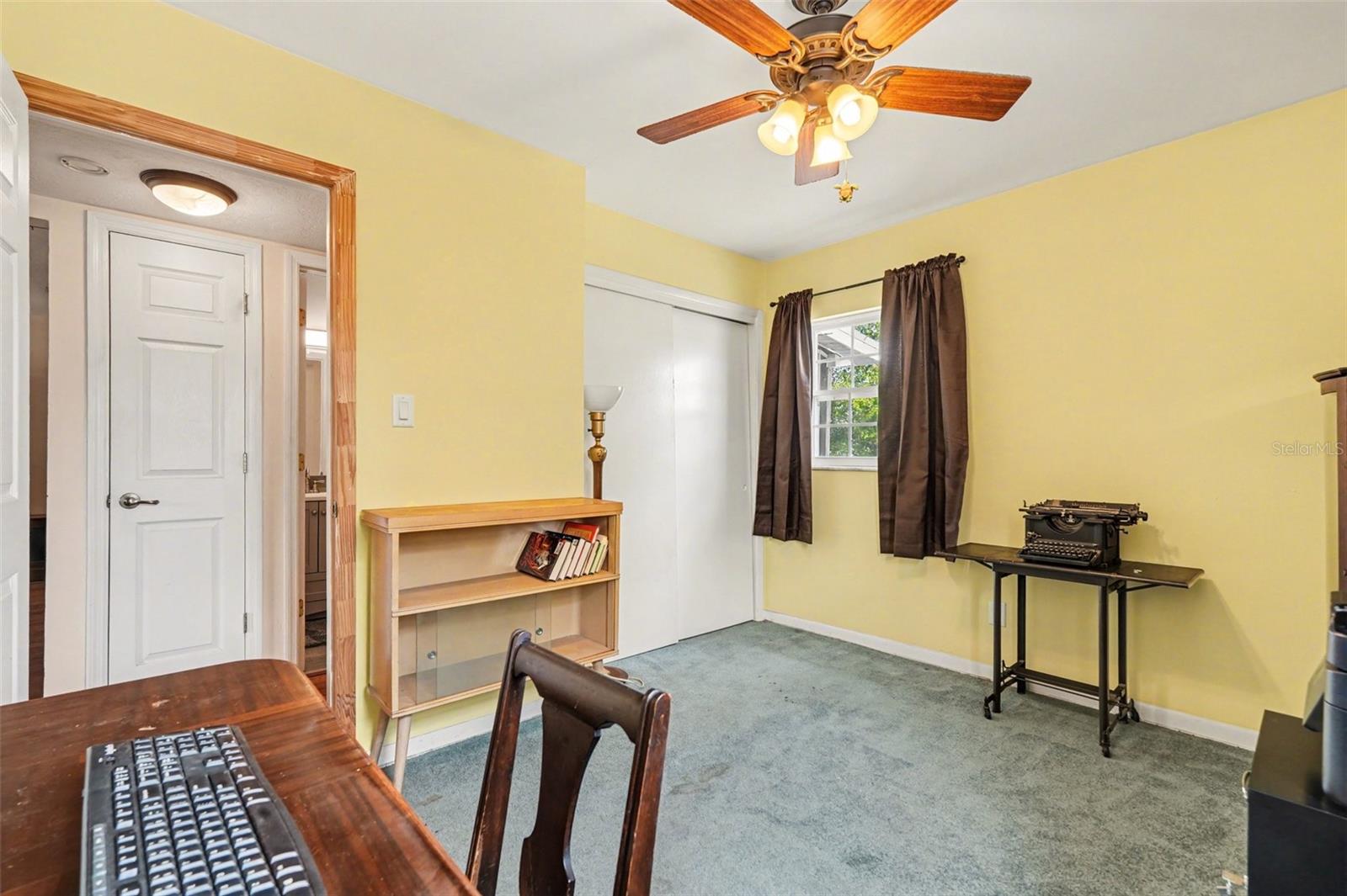 Image 19 of 39 For 7815 Woodlynne Avenue