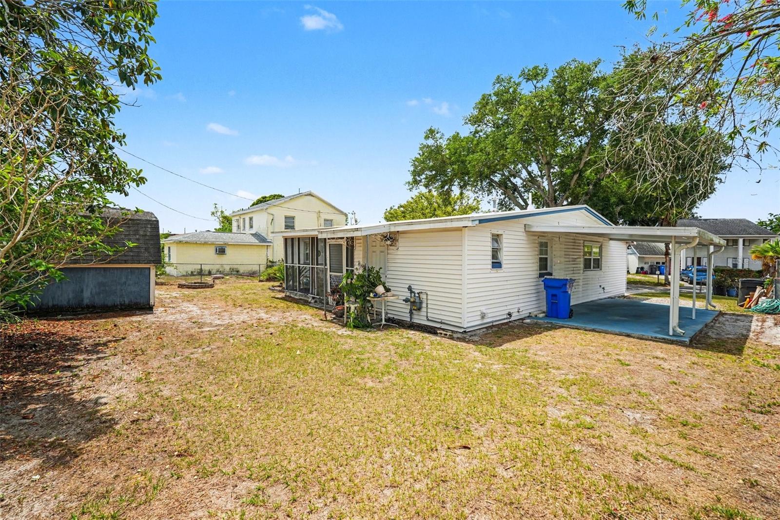 Image 25 of 39 For 7815 Woodlynne Avenue