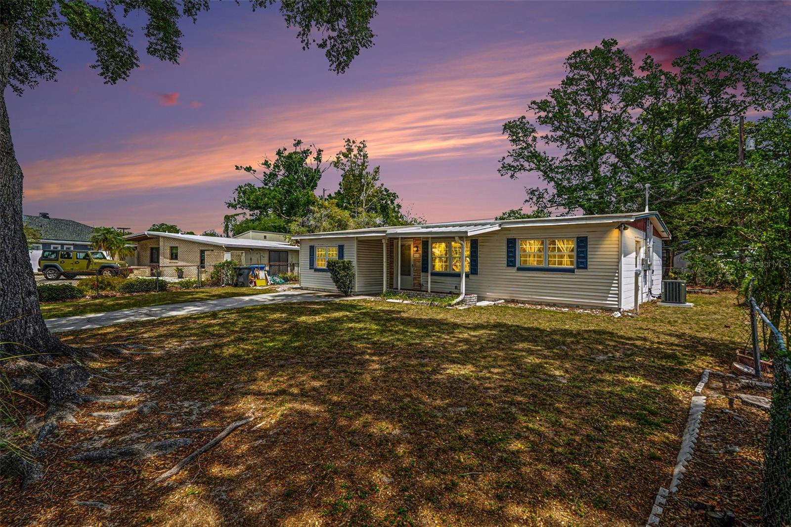 Image 30 of 39 For 7815 Woodlynne Avenue