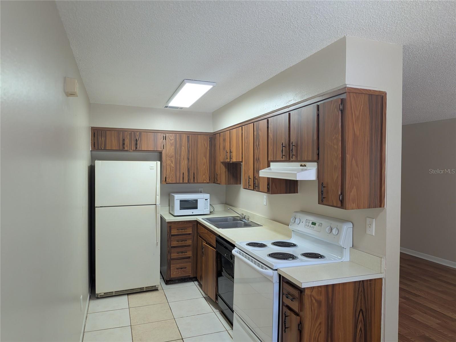 Image 2 of 11 For 614 Fort Dade Avenue