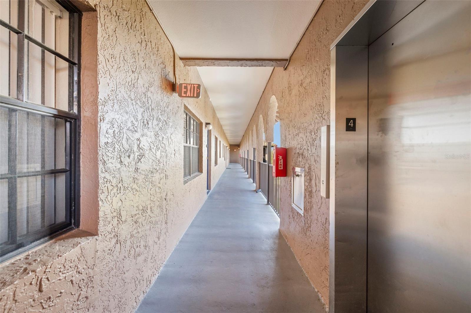 Image 25 of 29 For 6100 Gulfport Boulevard S 414