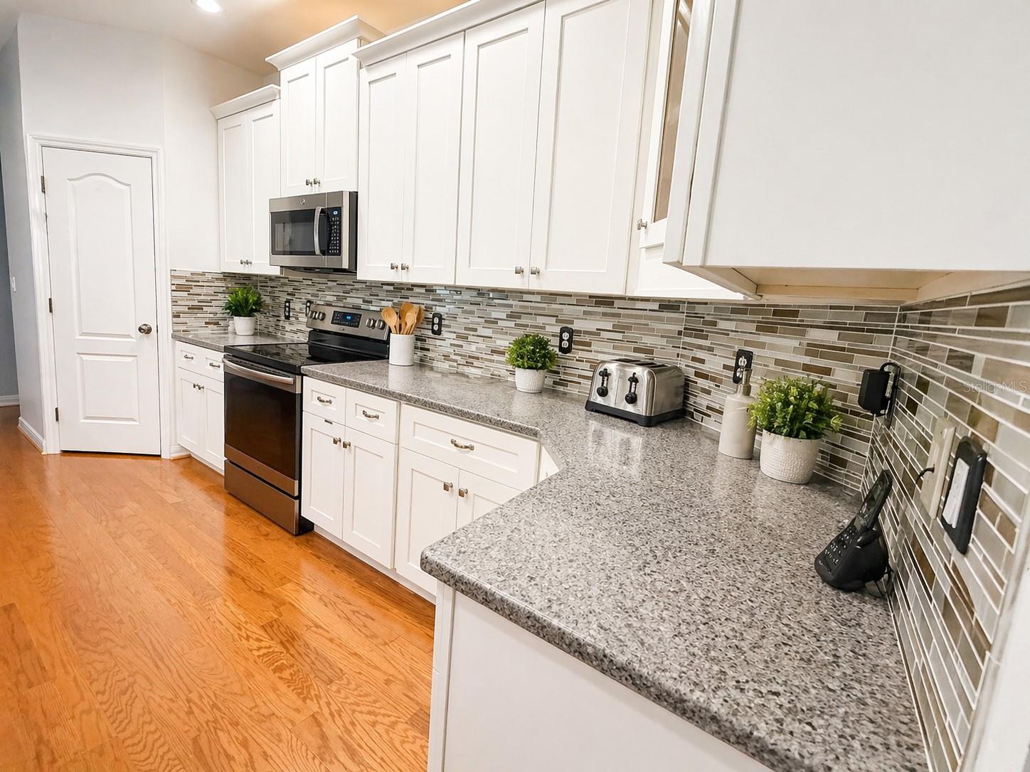 Image 3 of 23 For 1314 Emerald Hill Way