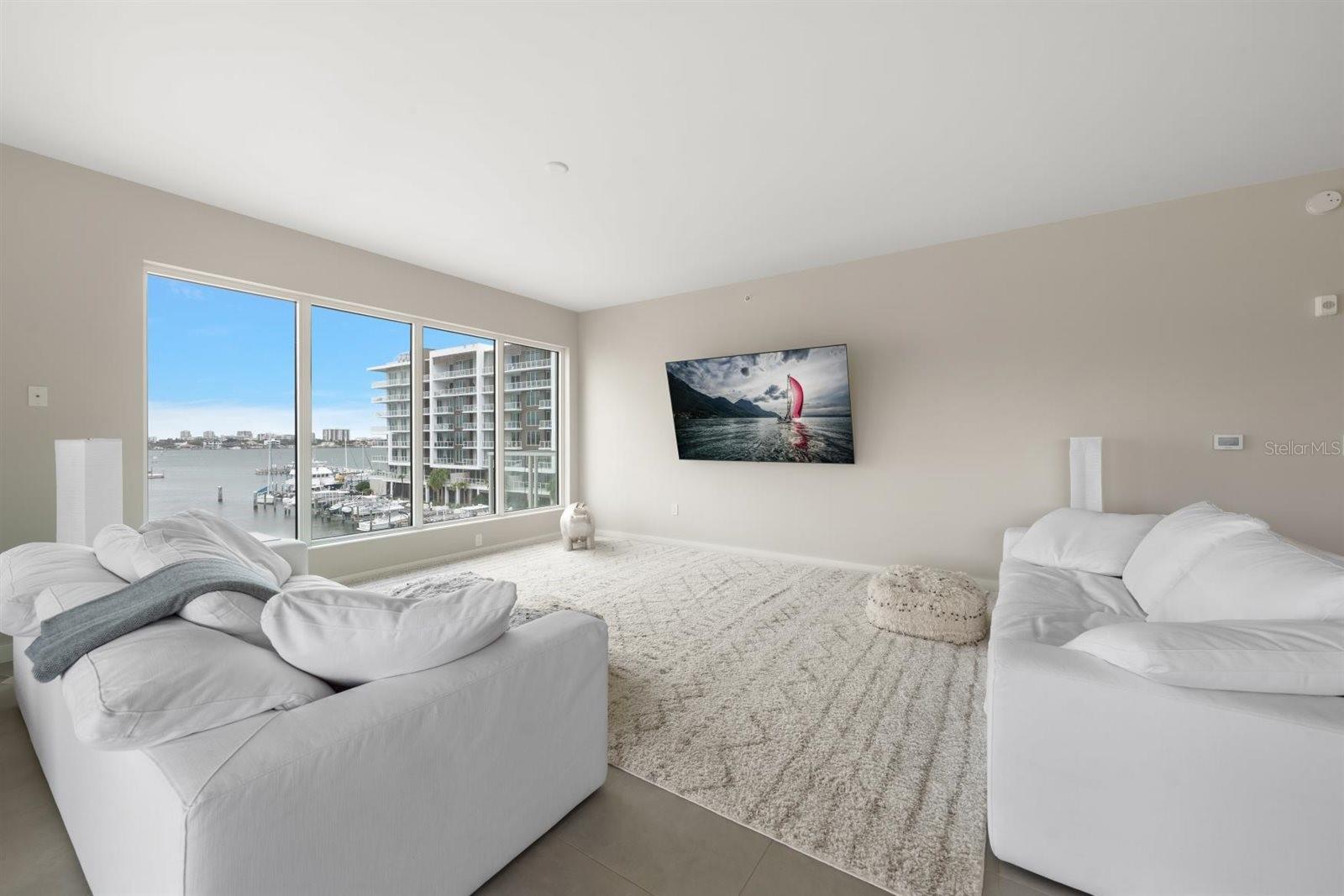 Image 11 of 38 For 900 Osceola Avenue 401