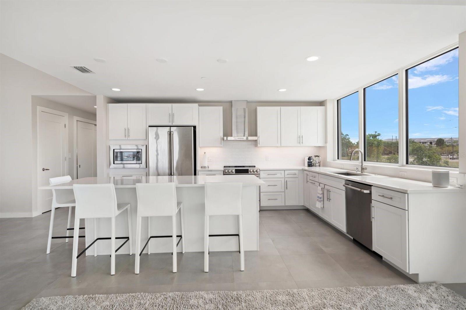 Image 16 of 38 For 900 Osceola Avenue 401