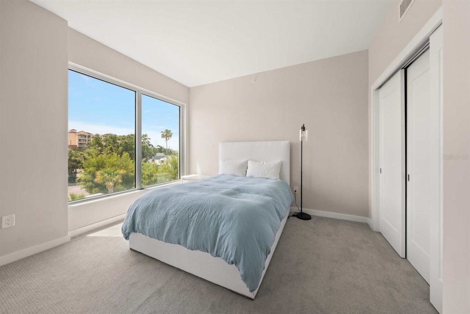 Image 20 of 38 For 900 Osceola Avenue 401