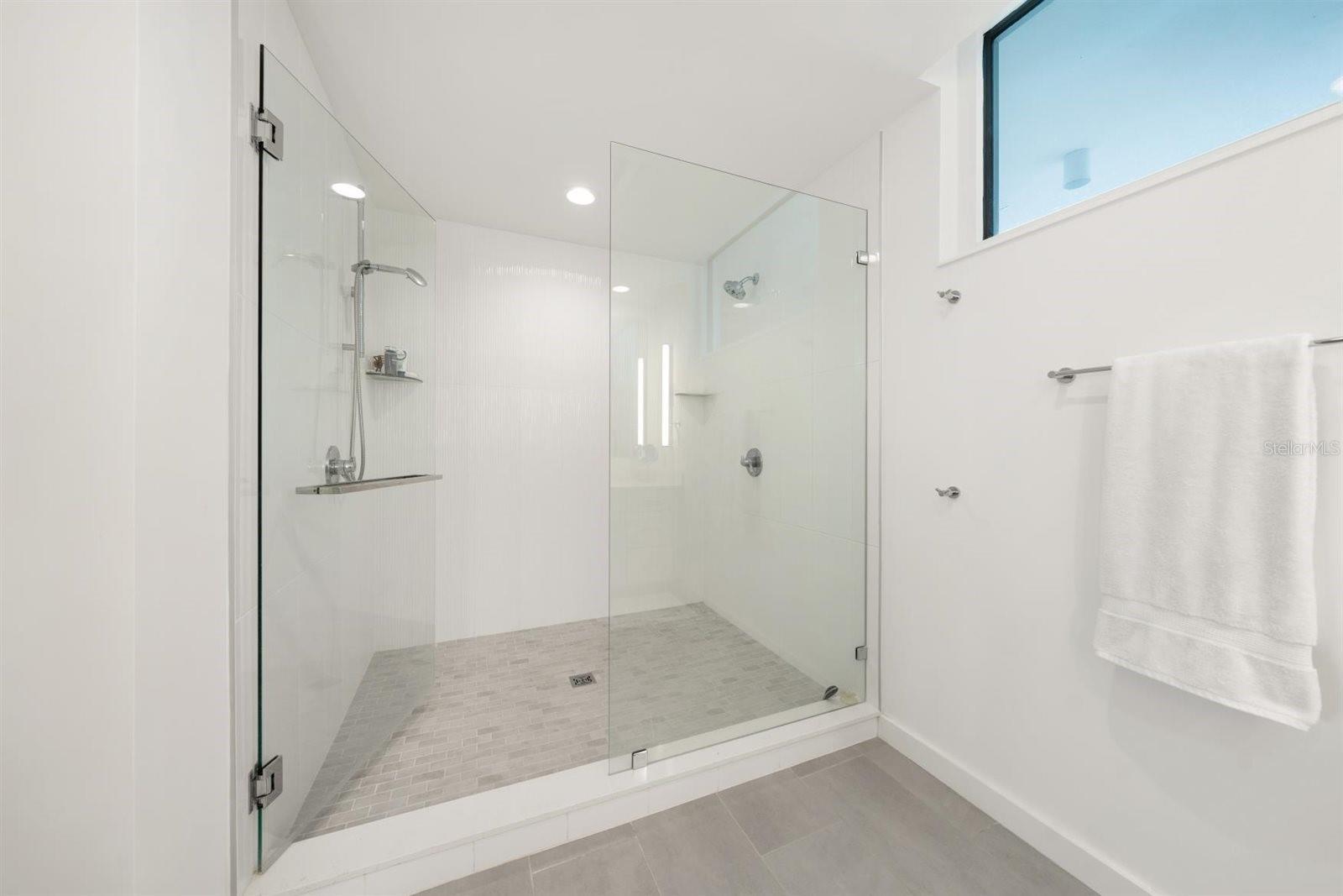 Image 38 of 38 For 900 Osceola Avenue 401