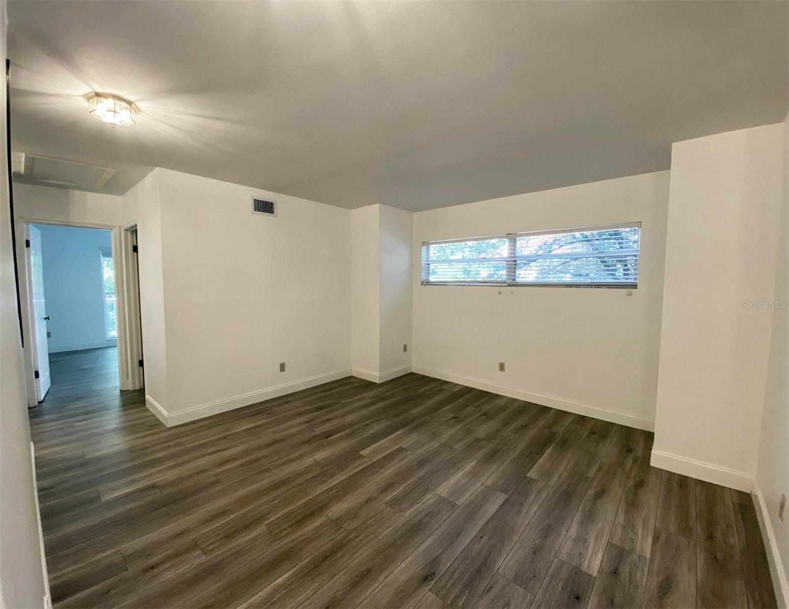 Image 15 of 17 For 1506 Bay Villa Place A