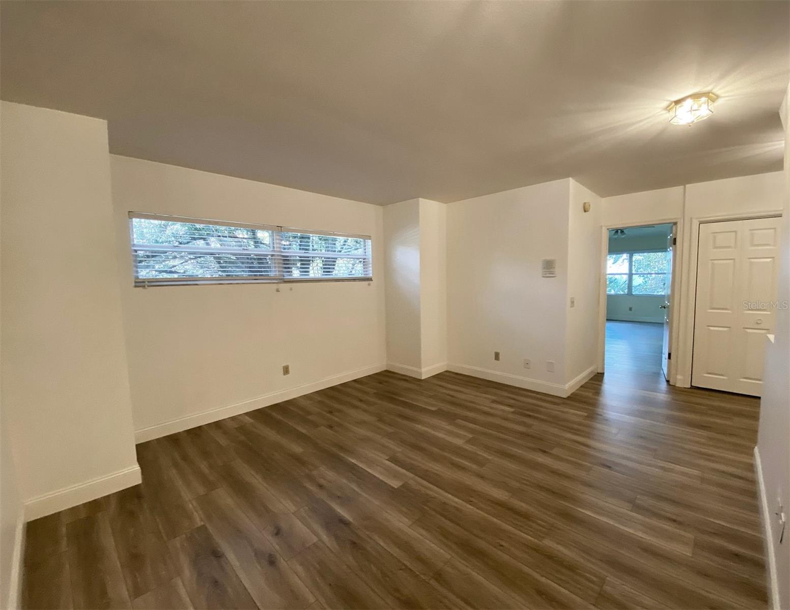 Image 16 of 17 For 1506 Bay Villa Place A