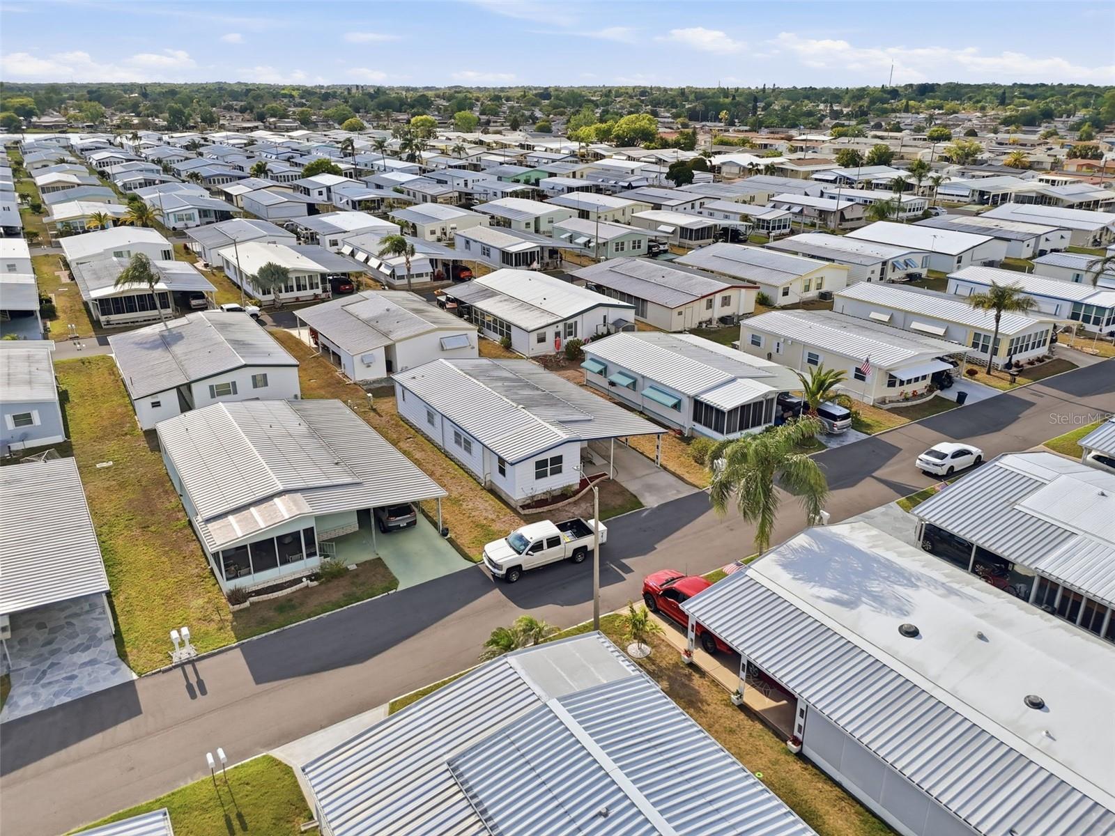 Listing photo id 24 for 2049 Manoa Drive