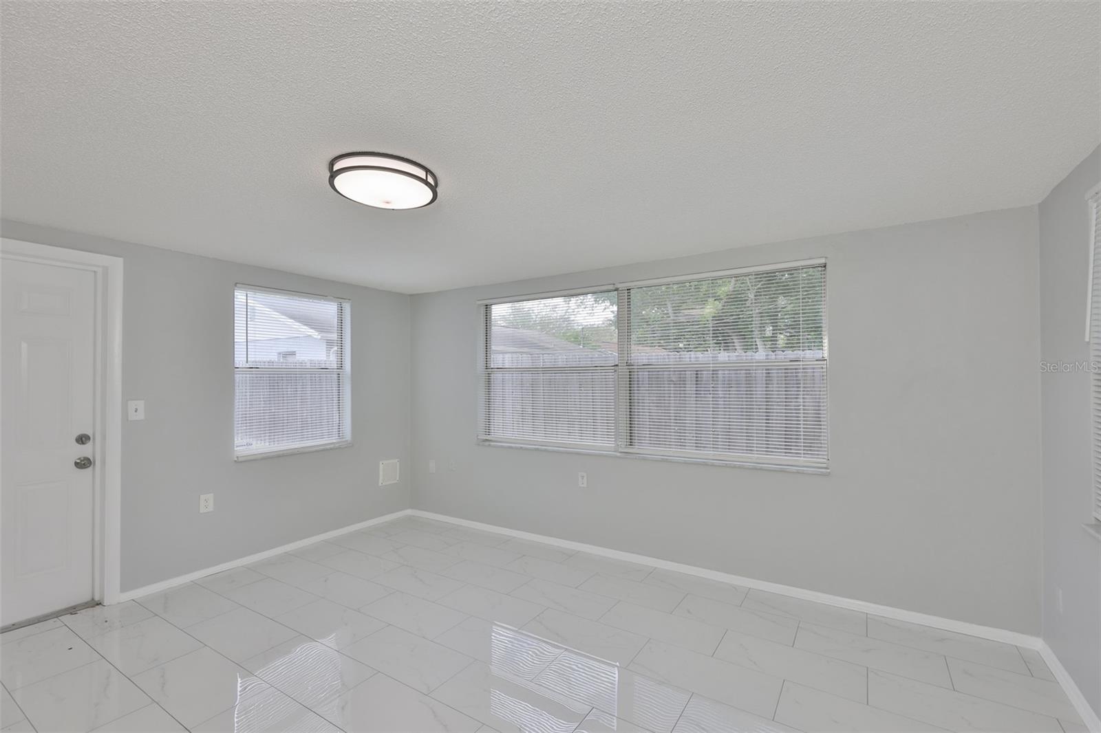 Image 15 of 32 For 5637 Golden Nugget Drive