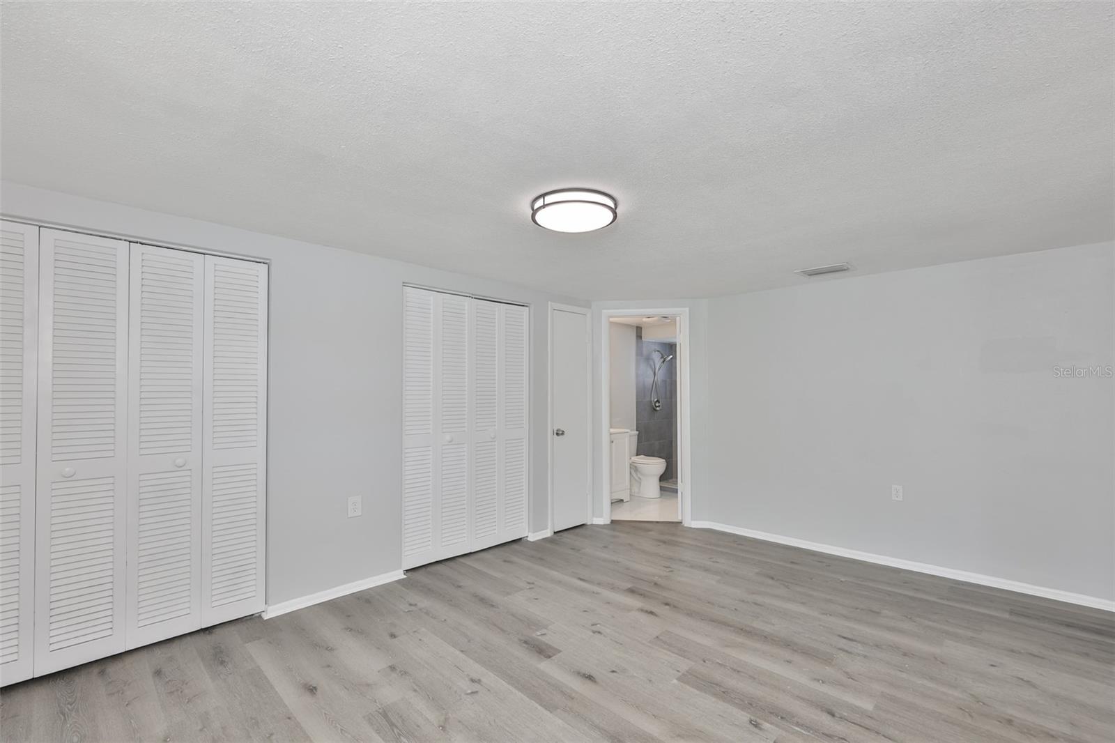 Image 20 of 32 For 5637 Golden Nugget Drive