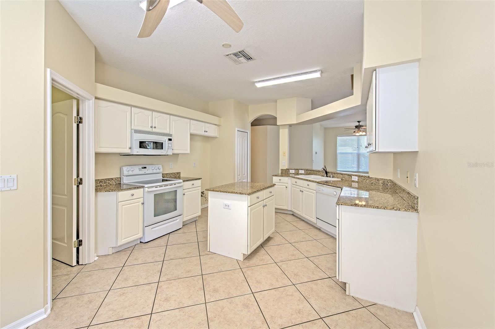 Image 12 of 34 For 27601 Baybrook Loop